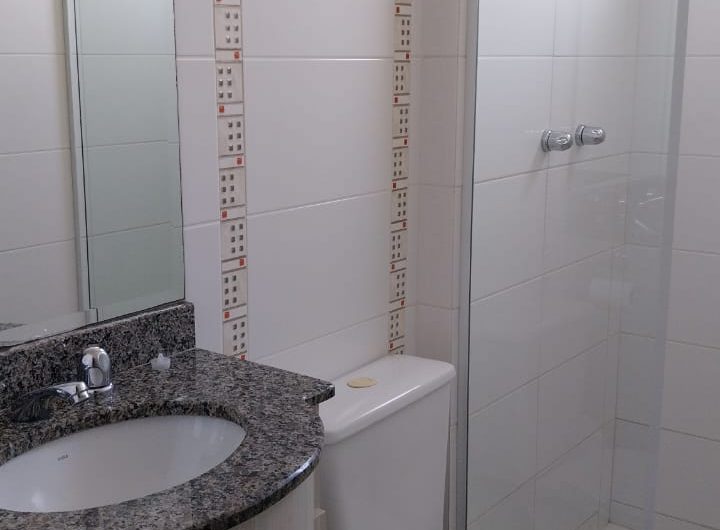 Apartamento para alugar possuí 93,80 M² 03 dormitório no Capão Raso, Curitiba/PR