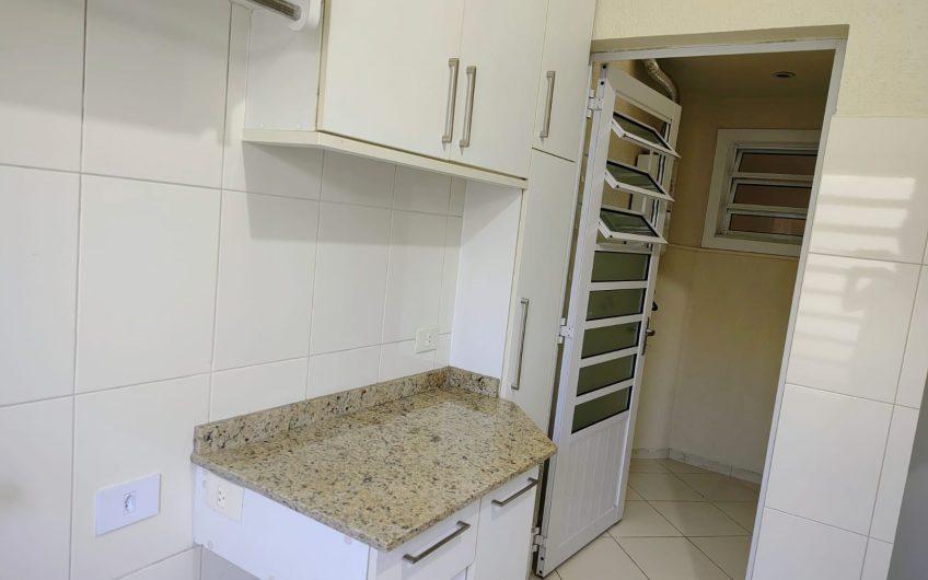 Sobrado para alugar contém 299,59 M² 03 dormitórios no Jardim Social, Curitiba/PR