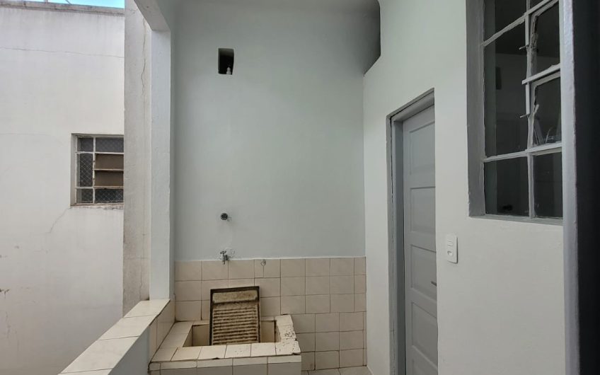 Apartamento para alugar possuí 117,80 M² com 02 dormitórios no Centro de Curitiba/PR