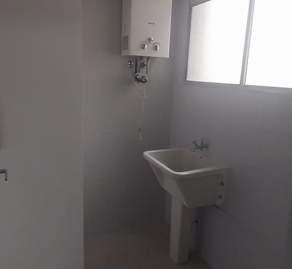 Apartamento para alugar possuí 87,40 M² com 02 dormitórios no Água Verde, Curitiba/PR