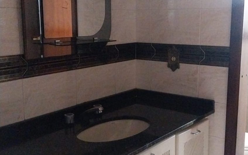 Casa parte Superior para alugar possuí 240,30 M² com 03 dormitórios em Santa Candida/ Curitiba/PR