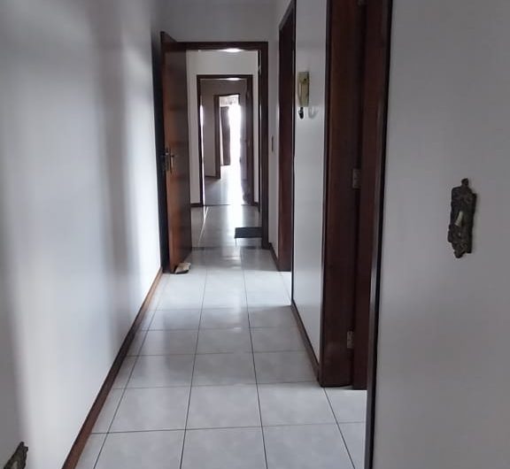 Casa parte Superior para alugar possuí 240,30 M² com 03 dormitórios em Santa Candida/ Curitiba/PR