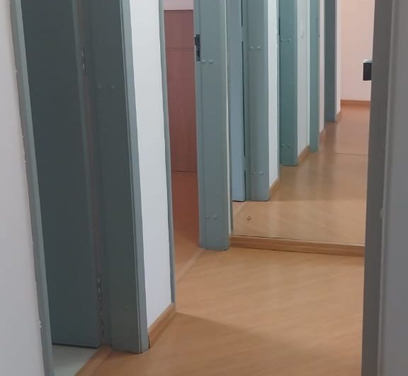 Apartamento para alugar possuí 87,40 M² com 02 dormitórios no Água Verde, Curitiba/PR