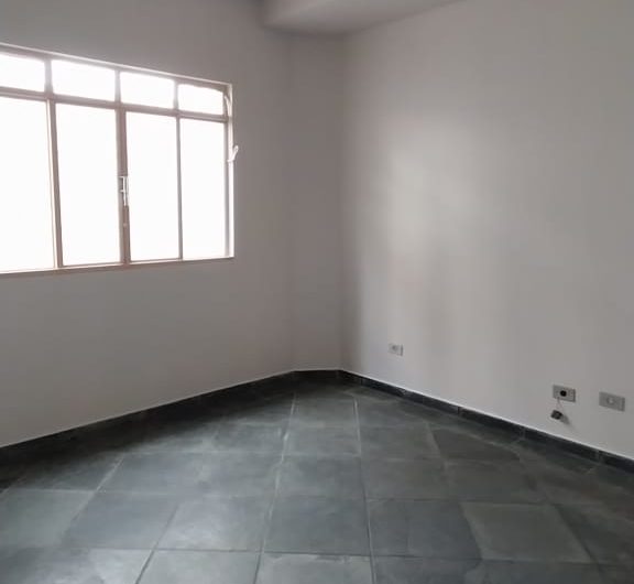 Casa parte Superior para alugar possuí 240,30 M² com 03 dormitórios em Santa Candida/ Curitiba/PR
