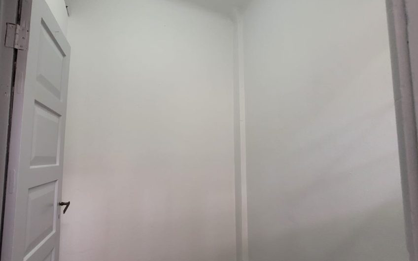 Apartamento para alugar possuí 117,80 M² com 02 dormitórios no Centro de Curitiba/PR