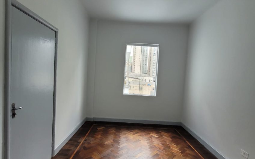 Apartamento para alugar possuí 117,80 M² com 02 dormitórios no Centro de Curitiba/PR