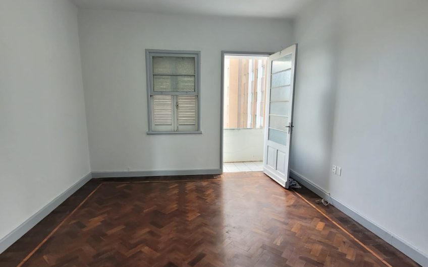 Apartamento para alugar possuí 117,80 M² com 02 dormitórios no Centro de Curitiba/PR