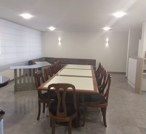 Apartamento para alugar possuí 87,40 M² com 02 dormitórios no Água Verde, Curitiba/PR
