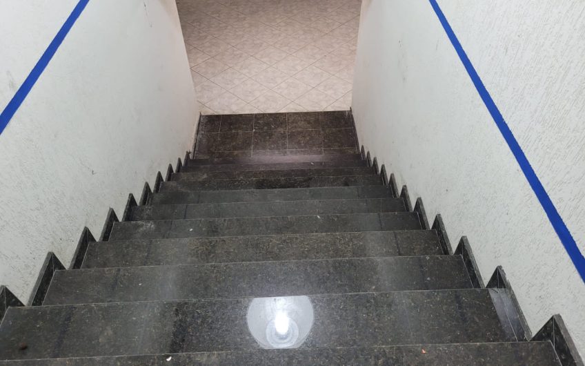 Loja para alugar possuí 1.458,00 M² com 02 salas amplas + 5 salas no Centro de Curitiba/PR
