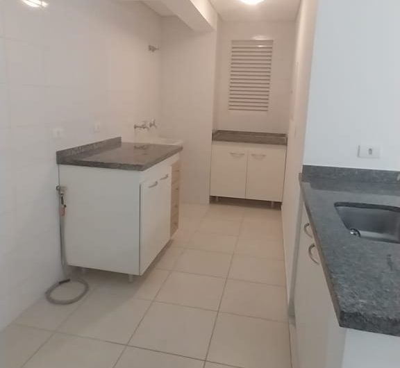 Apartamento para alugar possuí 51,70 M² com 1 dormitório no Centro de Curitiba/PR