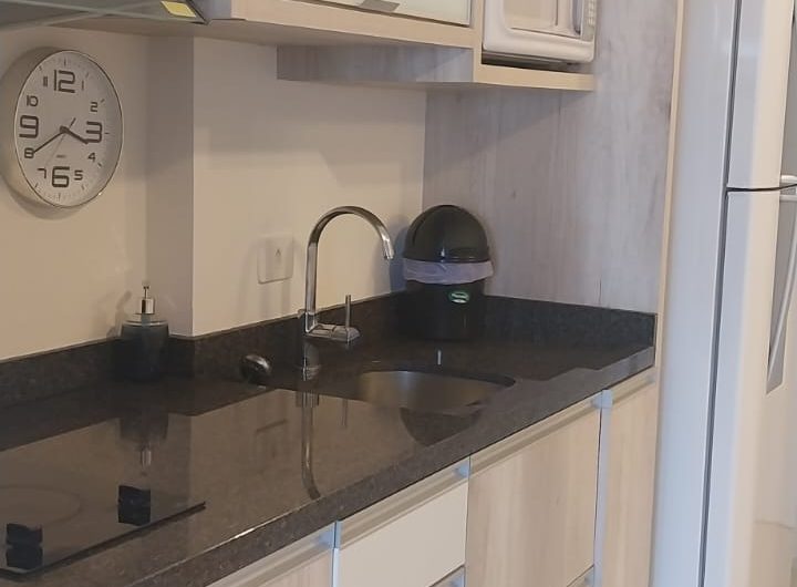 Studio mobiliado para alugar possuí 40,30 M² no Centro de Curitiba/PR