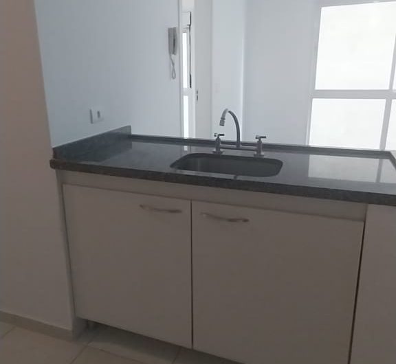 Apartamento para alugar possuí 51,70 M² com 1 dormitório no Centro de Curitiba/PR