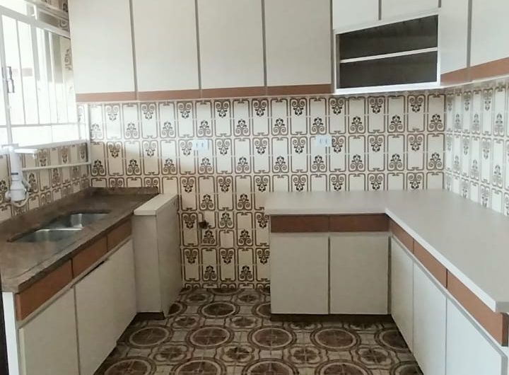 Casa para alugar possuí 119,50 M² com 4 dormitórios no Pilarzinho, Curitiba/PR