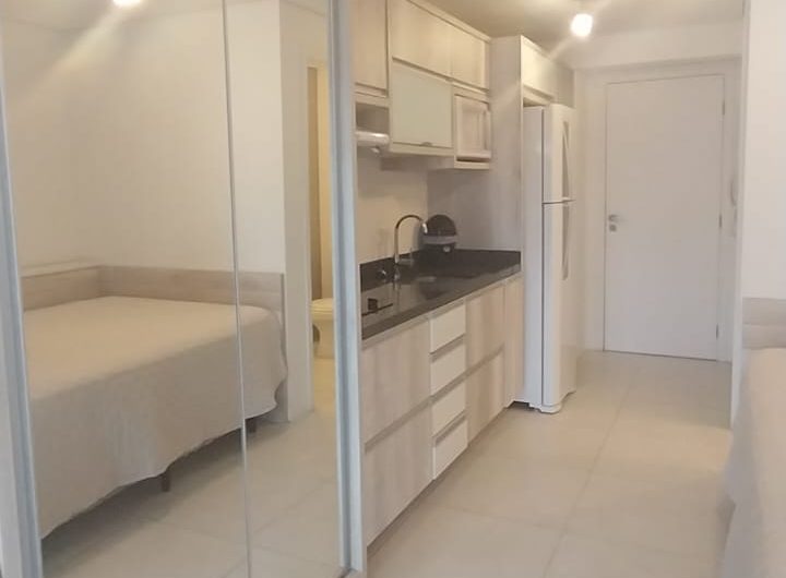 Studio mobiliado para alugar possuí 40,30 M² no Centro de Curitiba/PR