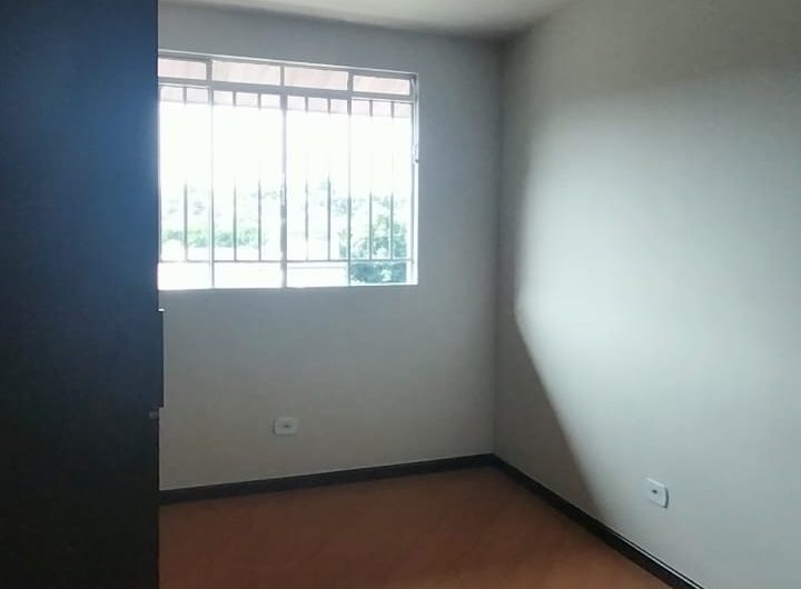 Casa para alugar possuí 119,50 M² com 4 dormitórios no Pilarzinho, Curitiba/PR