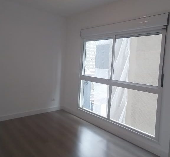 Apartamento para alugar possuí 51,70 M² com 1 dormitório no Centro de Curitiba/PR