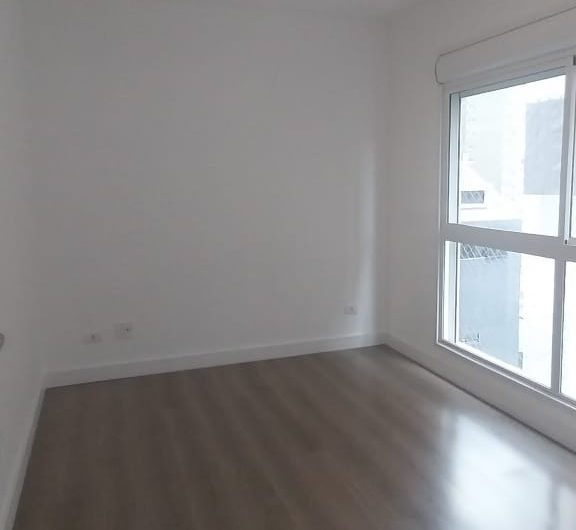 Apartamento para alugar possuí 51,70 M² com 1 dormitório no Centro de Curitiba/PR