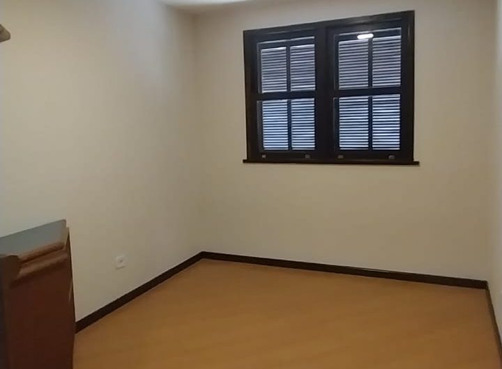 Casa para alugar possuí 119,50 M² com 4 dormitórios no Pilarzinho, Curitiba/PR