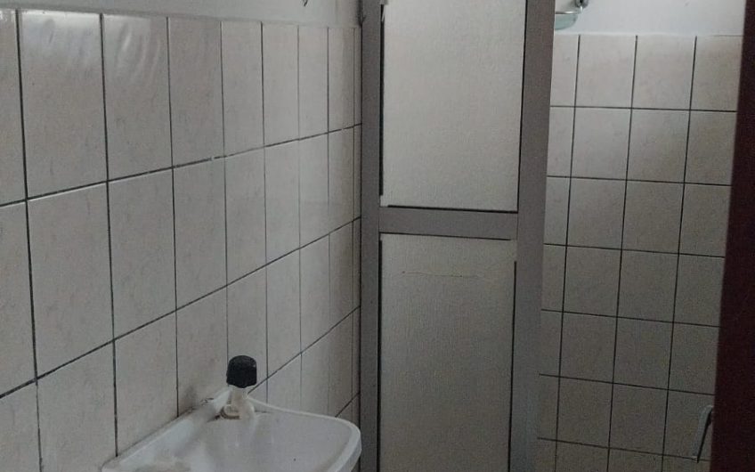 Casa para alugar possuí 35,00 M² com 2 dormitórios no Portão, Curitiba/PR