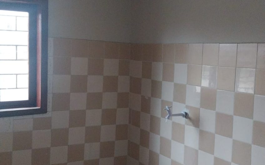 Casa para alugar possuí 35,00 M² com 2 dormitórios no Portão, Curitiba/PR