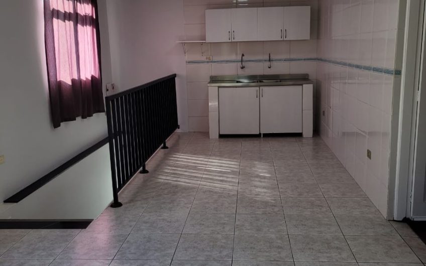 Imóvel para alugar possuí 91,00 M² com 03 dormitórios no Juvevê, Curitiba/PR