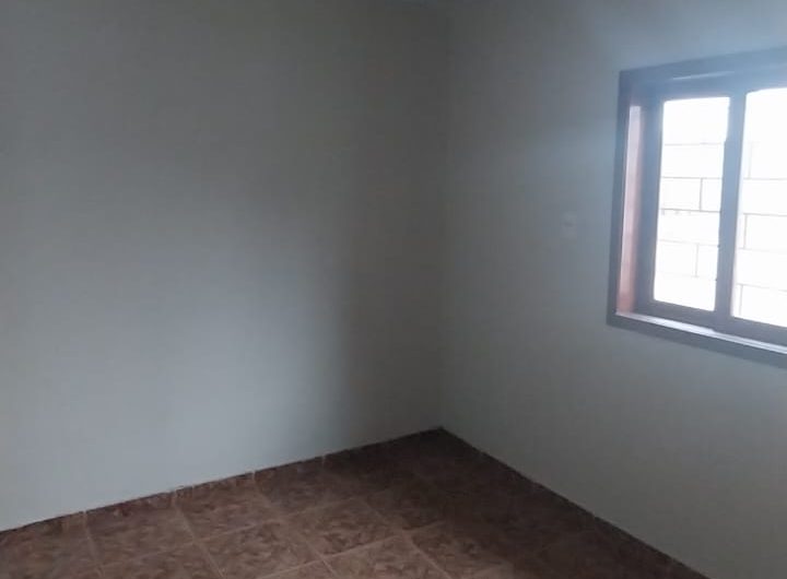 Casa para alugar possuí 35,00 M² com 2 dormitórios no Portão, Curitiba/PR
