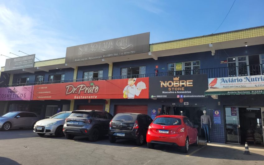 Sala comercial para alugar possuí 68,80 M² no Jardim Osasco, Colombo/PR