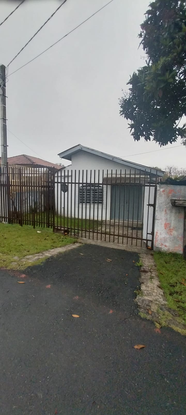 Casa para alugar possuí 70,00 M² com 02 dormitórios no bairro Portão, Curitiba/PR