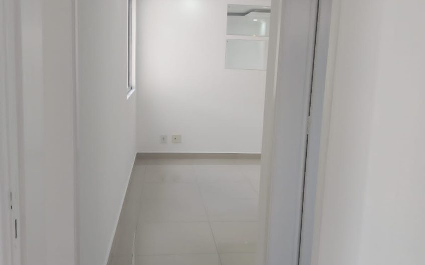 Apartamento para alugar possuí 52,50 M² com 02 dormitório no Sitio Cercado, Curitiba/PR