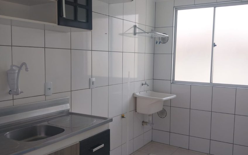 Apartamento para alugar possuí 52,50 M² com 02 dormitório no Sitio Cercado, Curitiba/PR