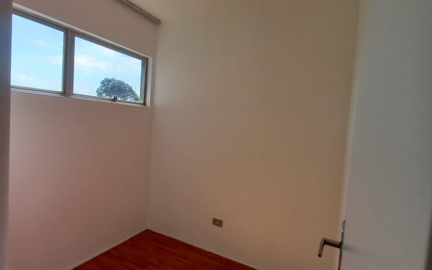 Apartamento para alugar possuí 117,70 M²com 3 dormitórios no Cristo Rei, Curitiba/PR