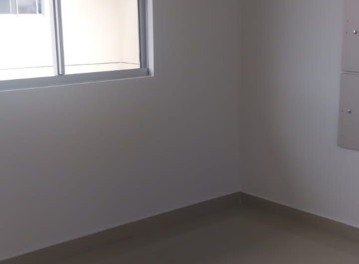 Apartamento para alugar possuí 52,50 M² com 02 dormitório no Sitio Cercado, Curitiba/PR