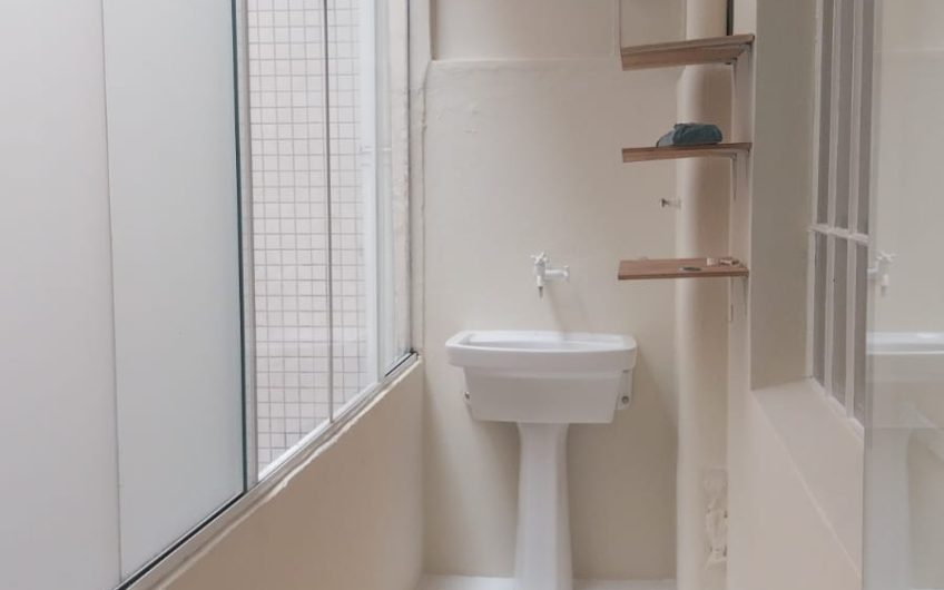 Apartamento para alugar possuí 49,00 M² com 02 dormitórios no Centro de Curitiba/PR
