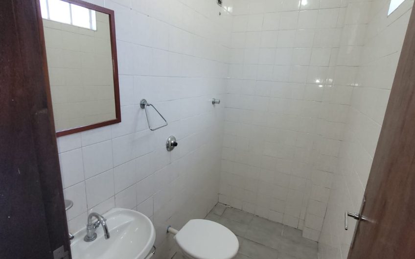 Loja para alugar possuí 30,00 M² sala com banheiro no Alto XV, Curitiba/PR