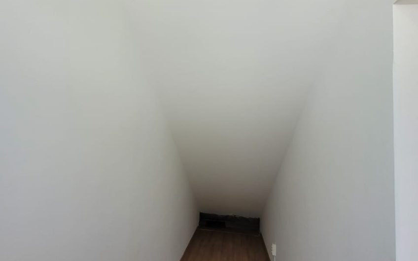 Loja para alugar possuí 30,00 M² sala com banheiro no Alto XV, Curitiba/PR