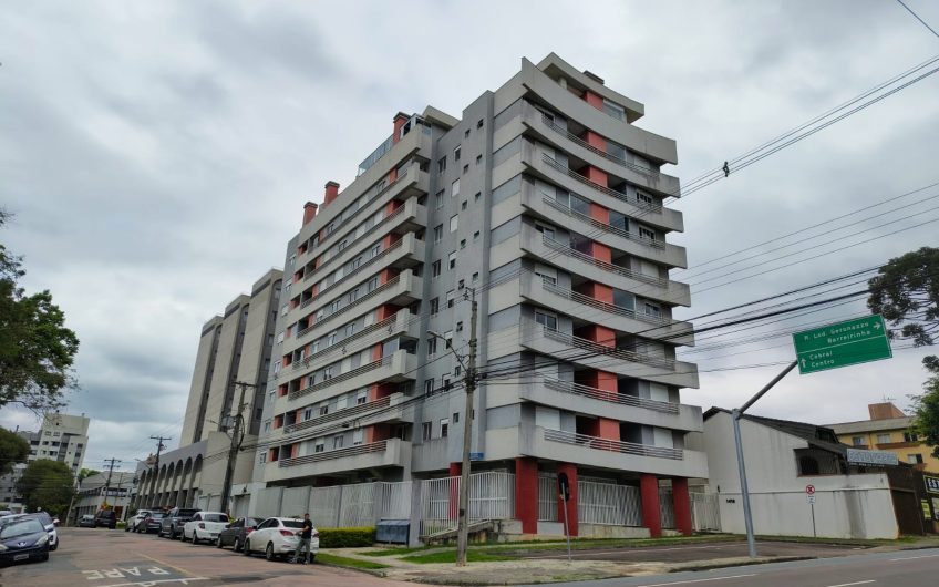 Studio mobiliado com garagem, 01 dormitório no Boa Vista