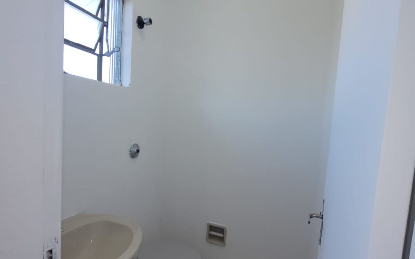 Sala Comercial para Locação possuí 82,50 M² com 02 salas e 02 bwcs no Jardim Osasco, Colombo/PR