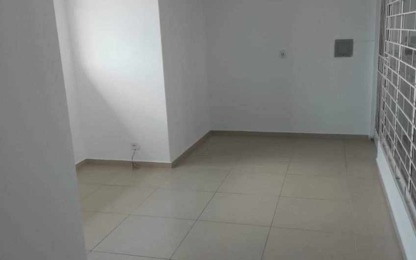 Sala Comercial para Locação possuí 82,50 M² com 02 salas e 02 bwcs no Jardim Osasco, Colombo/PR