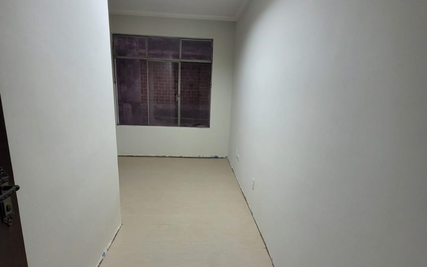 Conjunto comercial para alugar possuí 135,40 m² 05 salas no Centro de Curitiba/PR