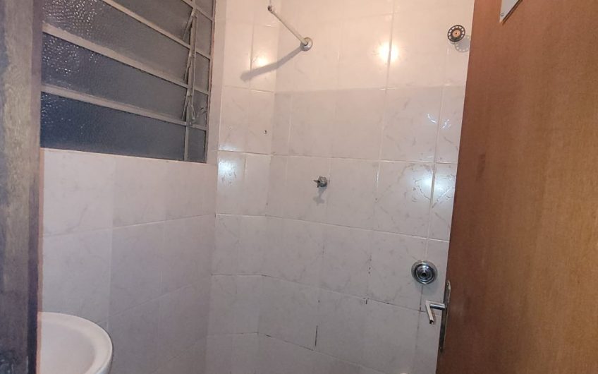 Conjunto comercial para alugar possuí 135,40 m² 05 salas no Centro de Curitiba/PR