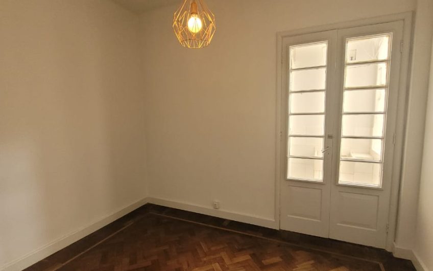 Apartamento para alugar possuí 117,00 M² com 2 dormitórios no Centro de Curitiba/PR