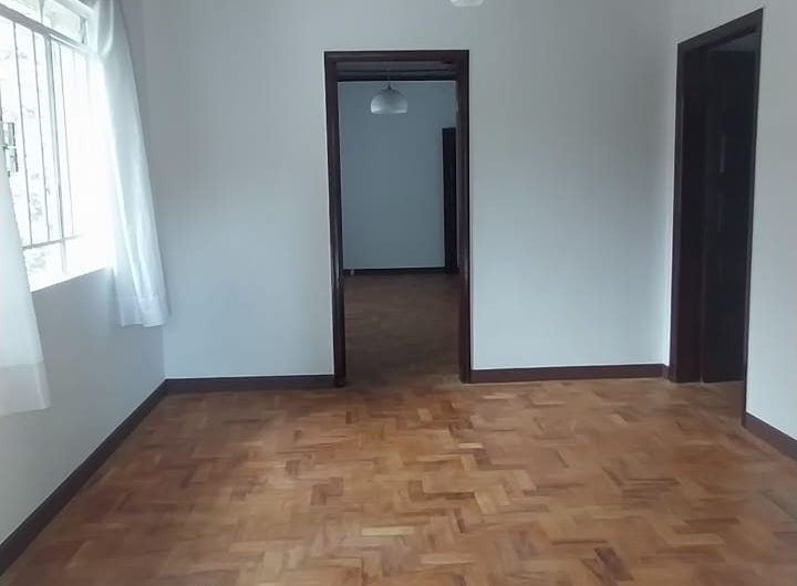 Casa para alugar possuí 196,00 M² 03 dormitórios no Jardim Social, Curitiba/PR