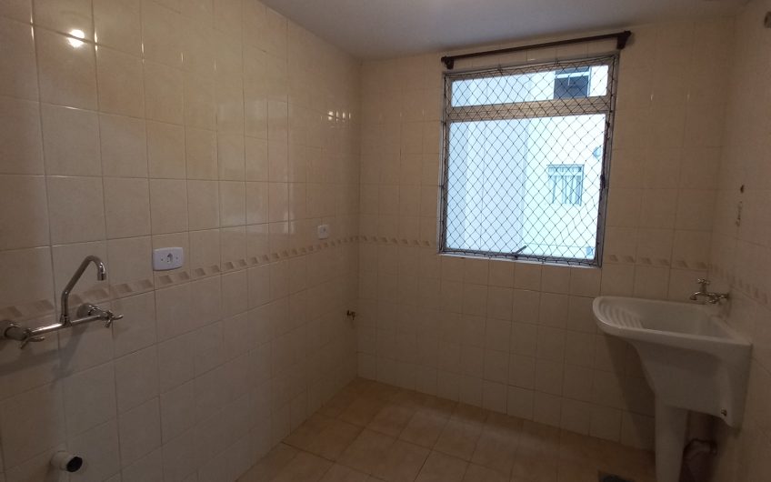 Apartamento para alugar possuí 54,40 M² com 2 dormitórios no Centro de Curitiba/PR