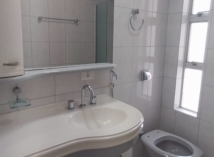 Apartamento para alugar possuí 65,50 M² com 02 dormitórios no Centro de Curitiba/PR