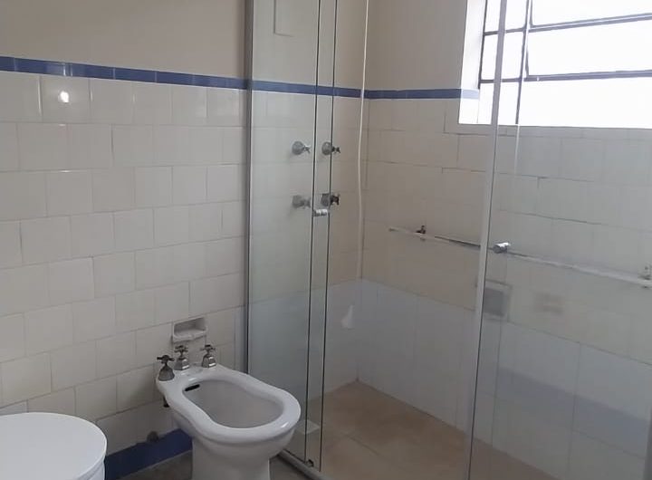 Apartamento para alugar possuí 120,00 M² com 02 dormitórios no Centro de Curitiba/PR