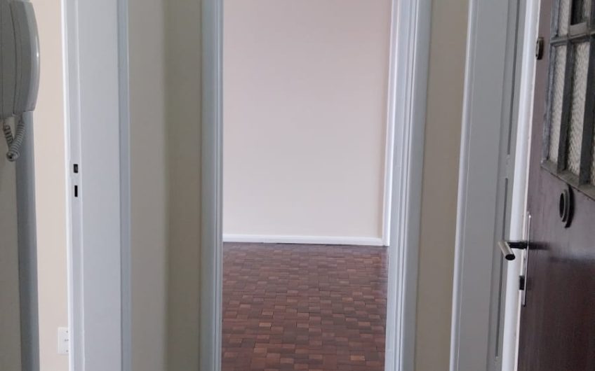 Apartamento para alugar possuí 120,00 M² com 02 dormitórios no Centro de Curitiba/PR