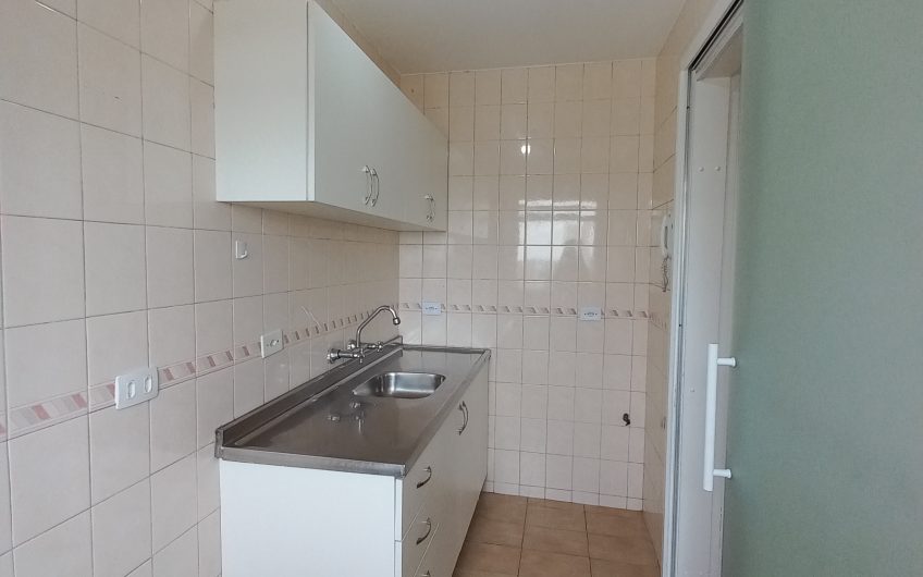 Apartamento para alugar possuí 52,80 M² com 1 dormitório no Centro de Curitiba/PR