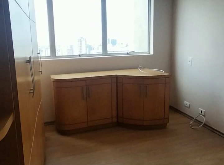 Apartamento para alugar possuí 65,50 M² com 02 dormitórios no Centro de Curitiba/PR