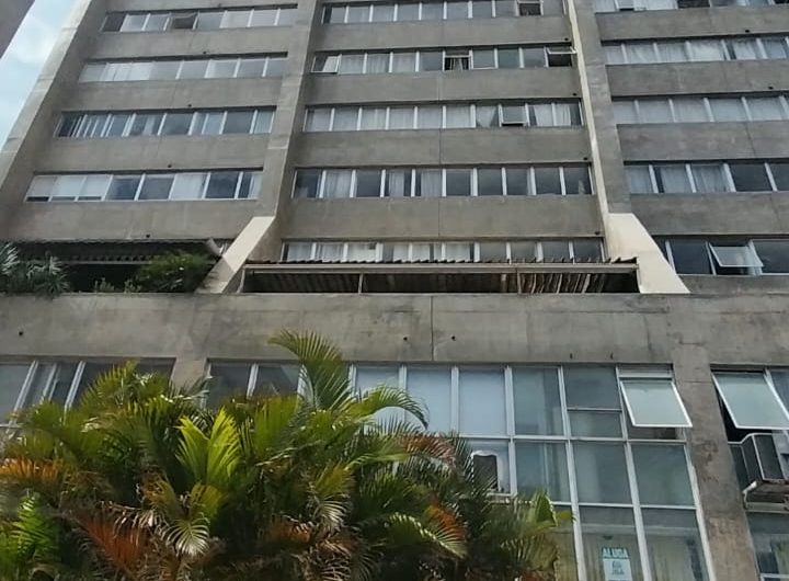 Apartamento para alugar possuí 65,50 M² com 02 dormitórios no Centro de Curitiba/PR