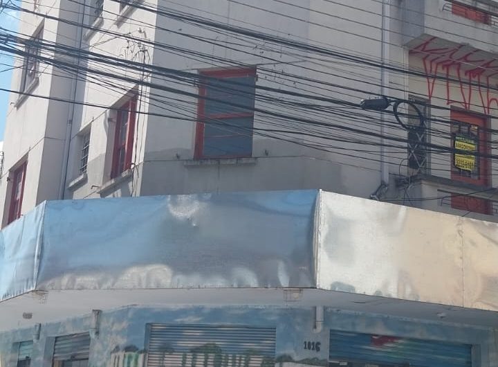 Apartamento para alugar possuí 120,00 M² com 02 dormitórios no Centro de Curitiba/PR